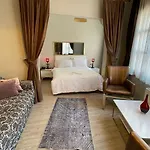 Hotel Chez Bore 3*