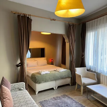 מלון Chez Bore 3*