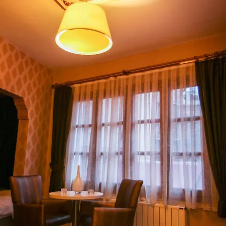 Hotel Chez Bore 3*