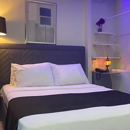 מלון Chez Bore 3*